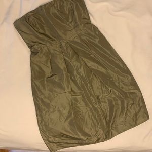 Beautiful silk J Crew dress sz 0. Army green